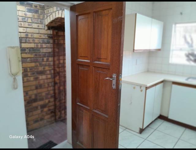 2 BEDROOM TOWNHOUSE FOR SALE IN BRUMA